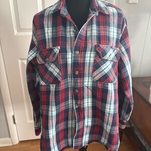 Wrangler Red and Blue Plaid Casual Button Down Shirt